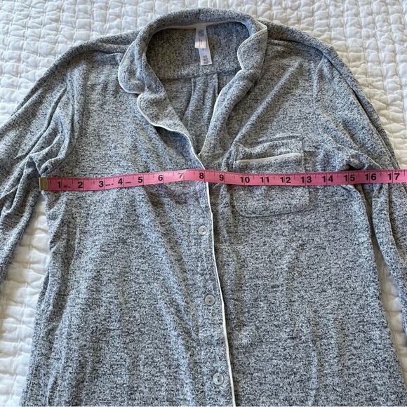 Gillian & O’Malley Nightgown - Picture 5 of 6